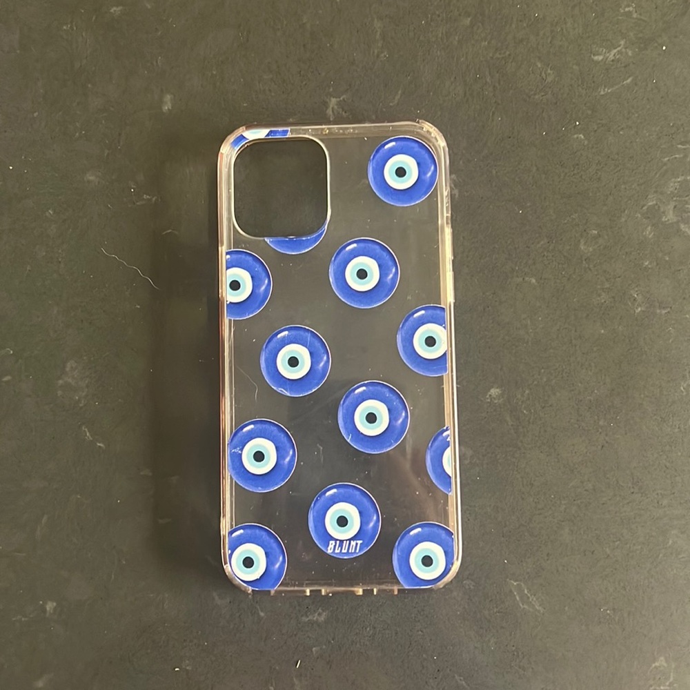 Blue evil eye iphone 12/12 pro Blunt case